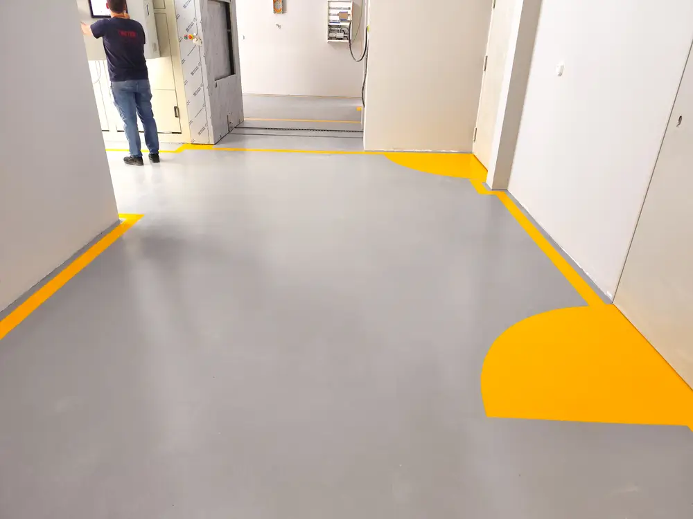 Pavimento no crematório de Palhais