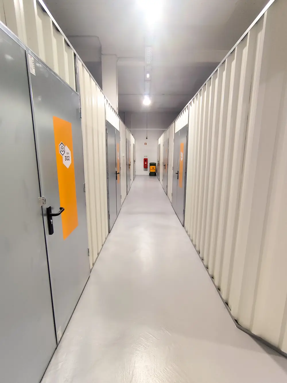 Pavimento no Orange Space