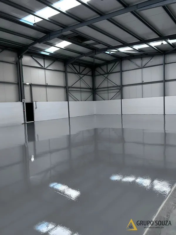 Armazém Logístico - Seixal image 5