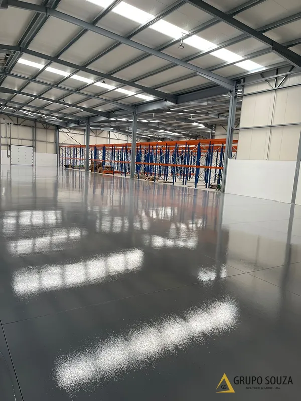 Armazém Logístico - Seixal image 12